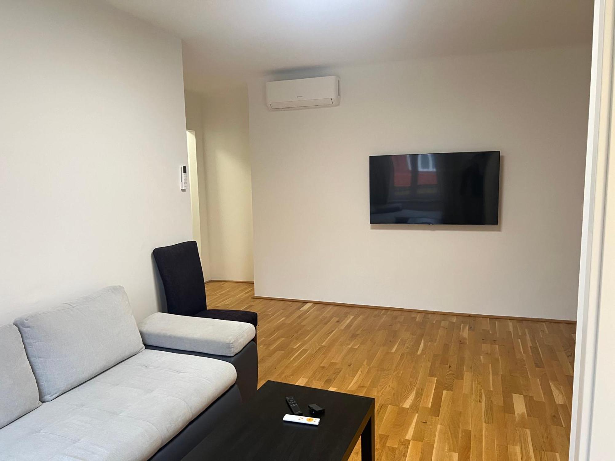 Apartment Zhang Graz Bagian luar foto