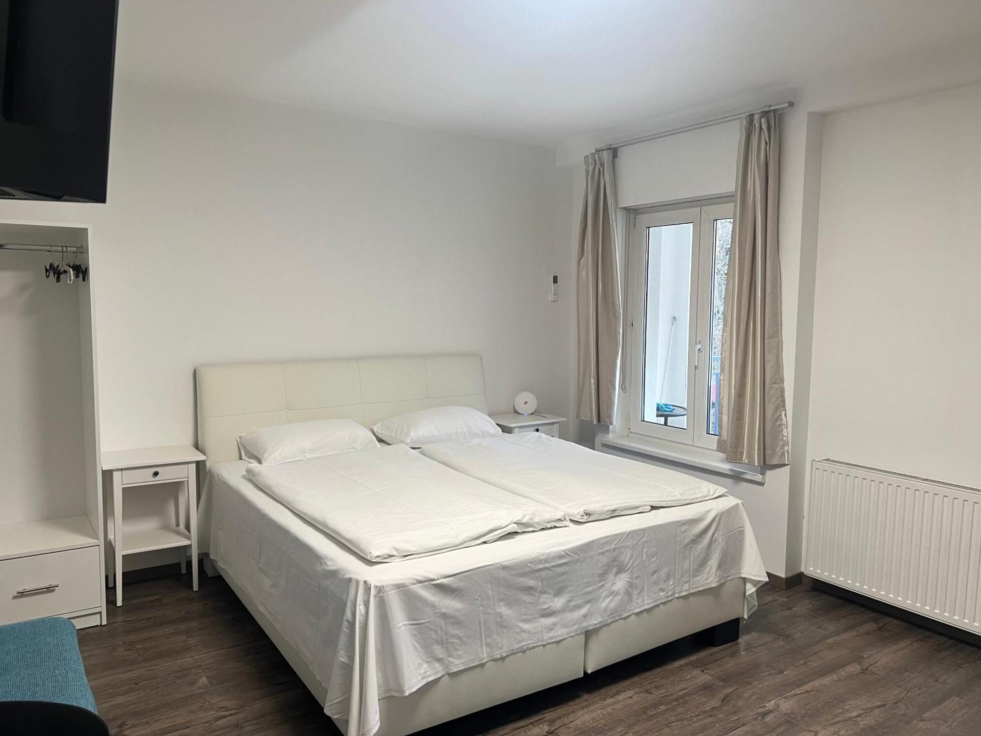 Apartment Zhang Graz Bagian luar foto